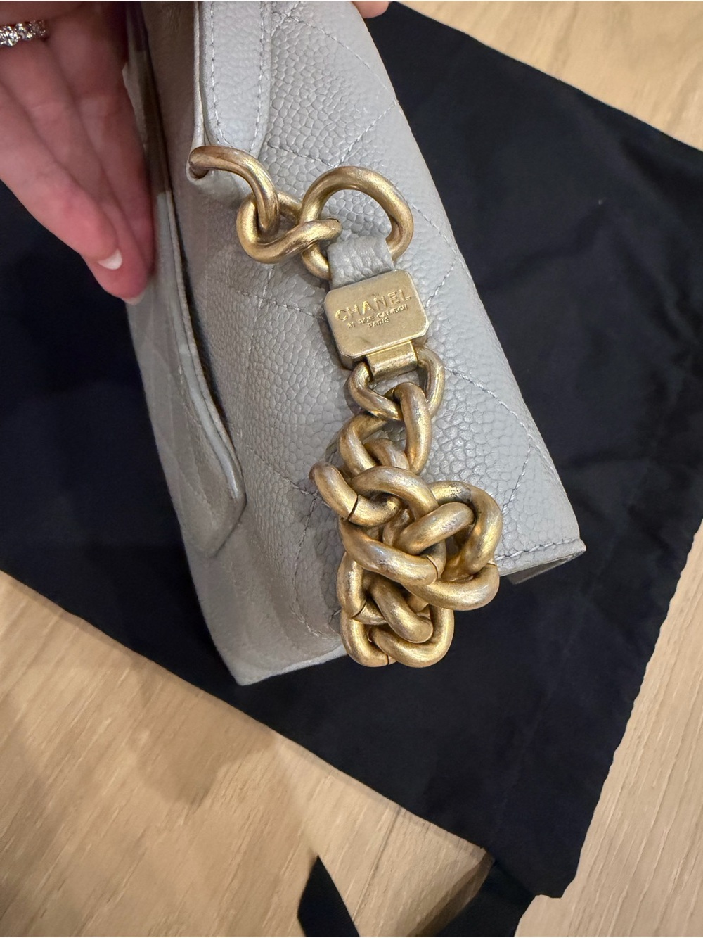 Grained Calfskin Small Stitched Flap - Picture 14 of 16